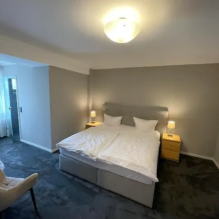 Zum Faehrturm Hotel