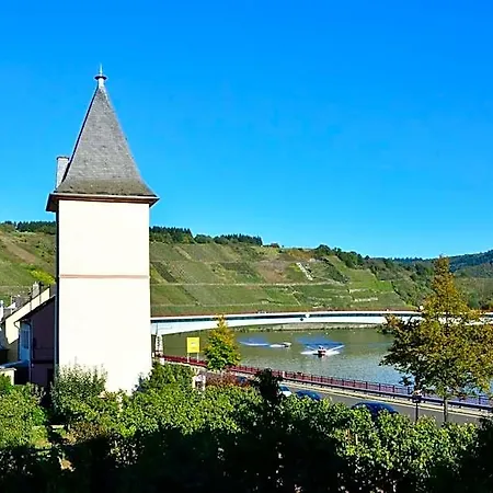 Zum Faehrturm Отель