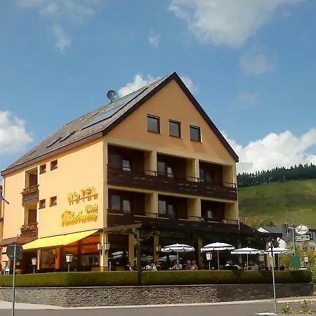 Hotel Zum Faehrturm 3*